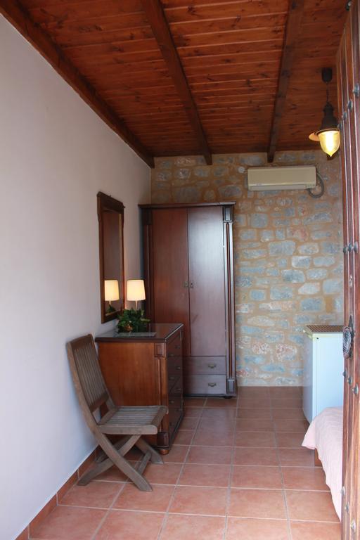 Lalloudes Seaside Accommodation Exo Nimfion Zimmer foto