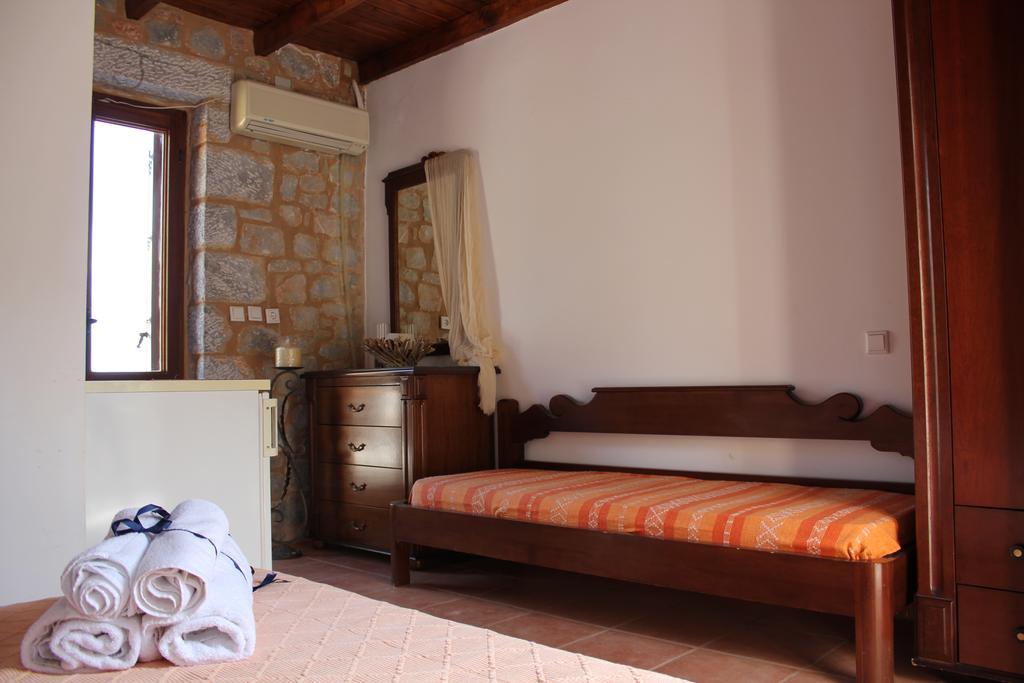 Lalloudes Seaside Accommodation Exo Nimfion Zimmer foto